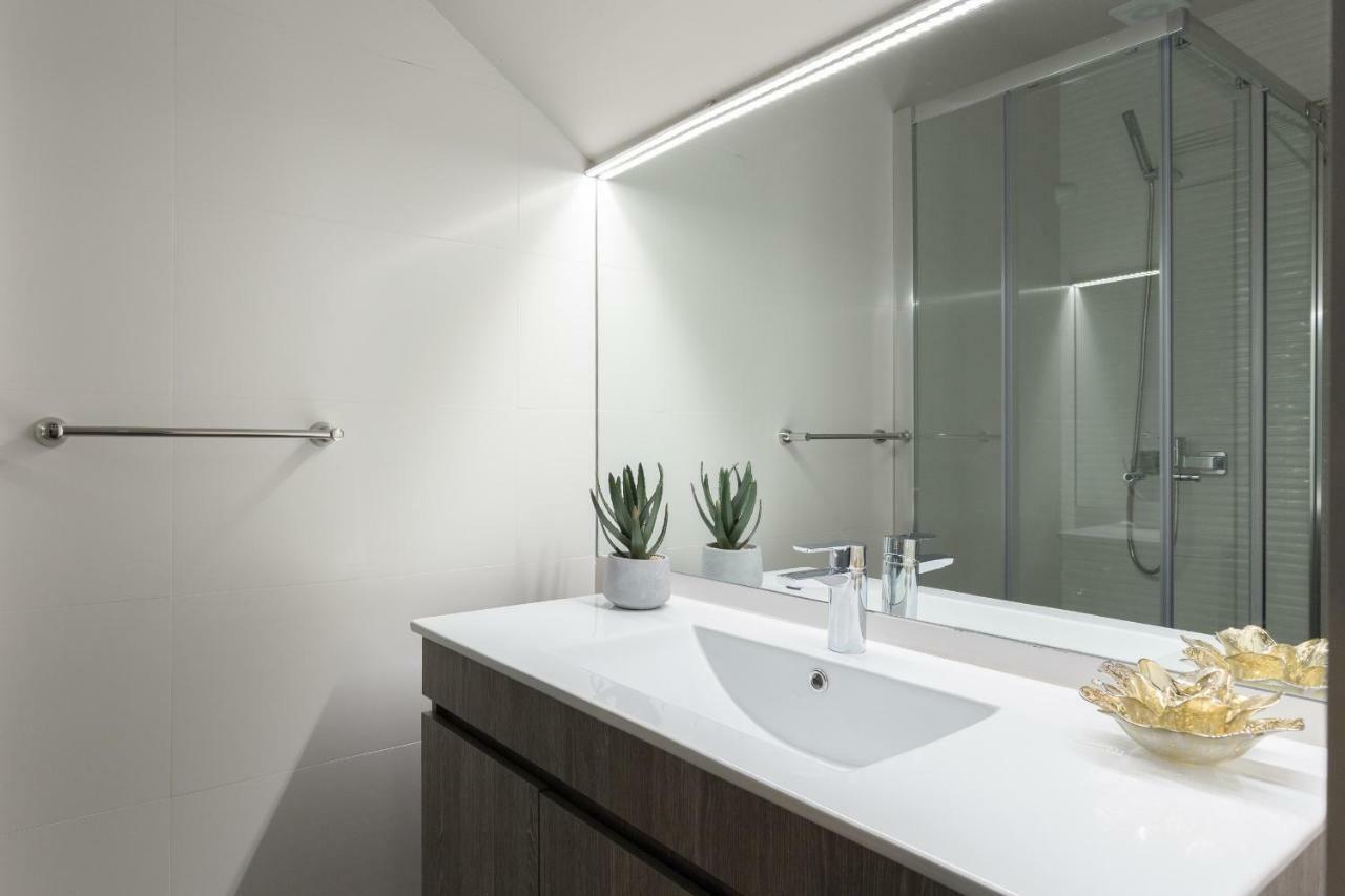 Charming Luxurious Flat With Garage By Host Wise Apartment Porto Exterior photo